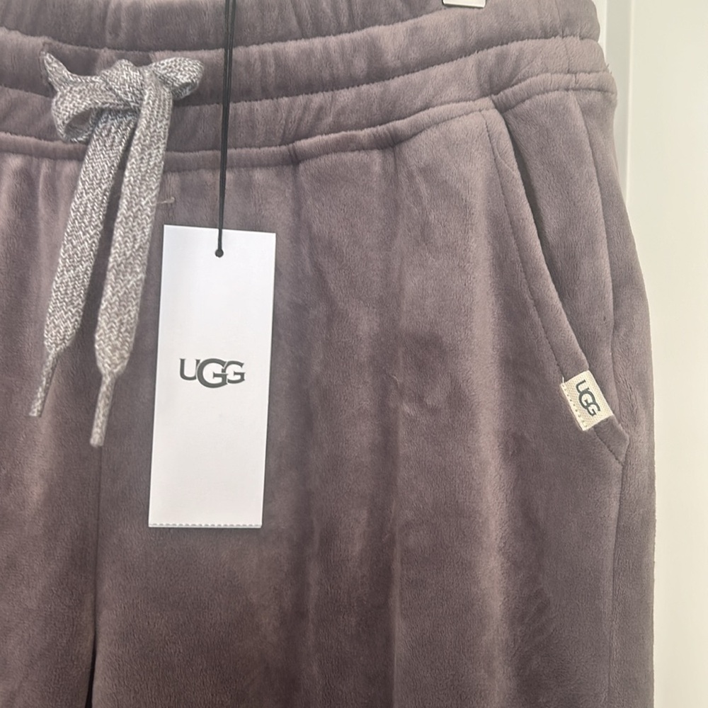 Super soft brand new with tags Ugg sweat pants - Picture 2 of 4